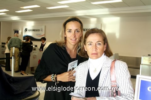 20112009 Mazatlán. Susana Gutiérrez y Susana Olvera, van de vacaciones.