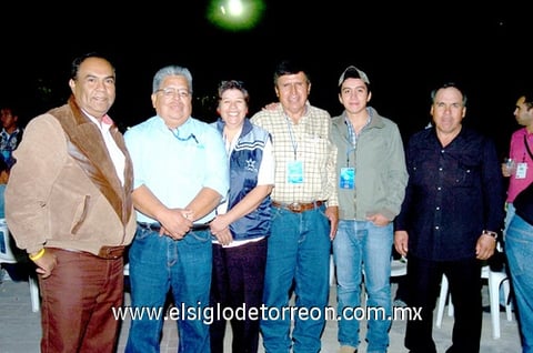 15112009 Juan, Mario, María de Jesús, Aurelio, Luis y Jesús.