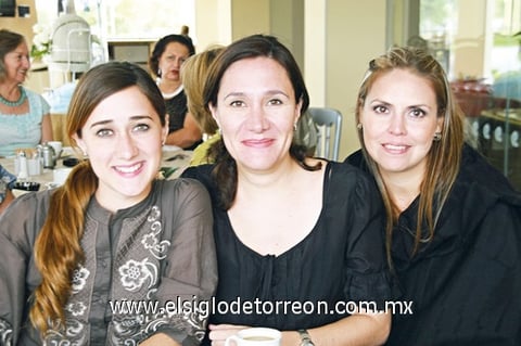 20112009 Carmen María Wolff, Adriana Fernández y Mariana Fernández.