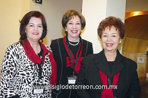 20112009 Cristina Morales, Irma de Froto y Norma Leticia González. Rosario, Gaby, Gustavo y Ramón.