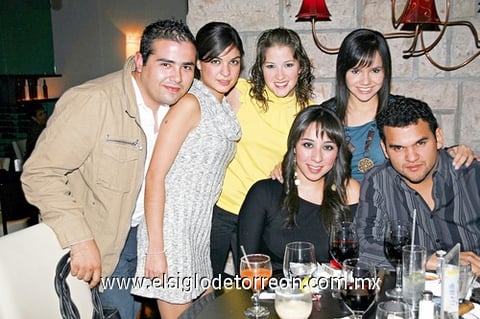20112009 Luis Rebollozo, Sofía Medinilla, Ana Rosa Quiroga, Mariana Segovia, Alejandra Santibáñez y Beto Madero.