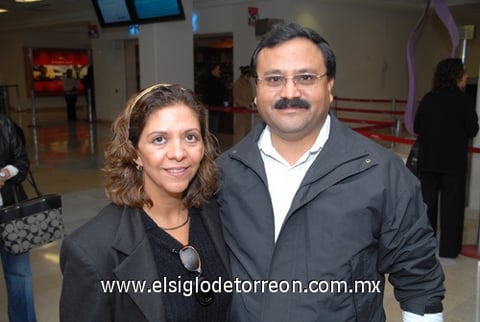 23112009 Veracruz. Para asistir a un congreso viajó Julián Jáquez y fue despedido por Pilar Sánchez.