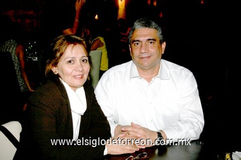 22112009 María Guadalupe Ugarte y Graciela de Jaramillo.
