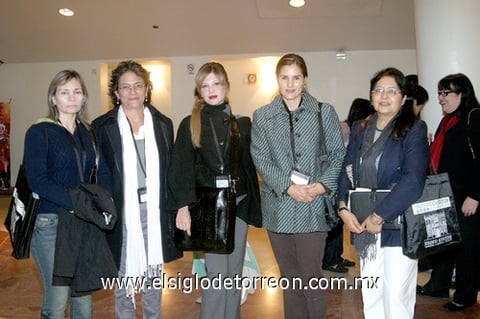 15112009 Adriana Elizondo, Claudia Rumayor, Daniela de Alba, Silvia Hoyos y Pita Romera.
