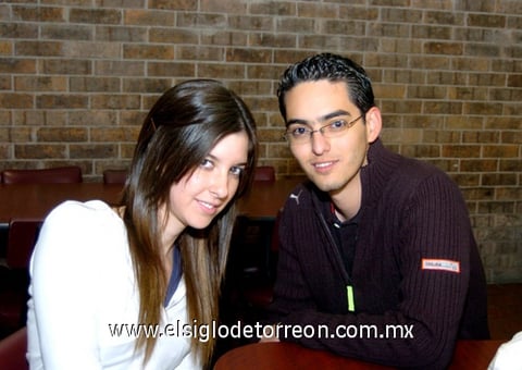 20112009 Mary Romo y José A. Frigolet.