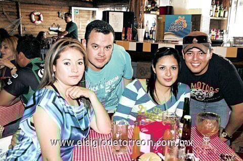 22112009 Irma Flores, Carlos Hernández, Karla Olguín y Gilberto Guzmán.