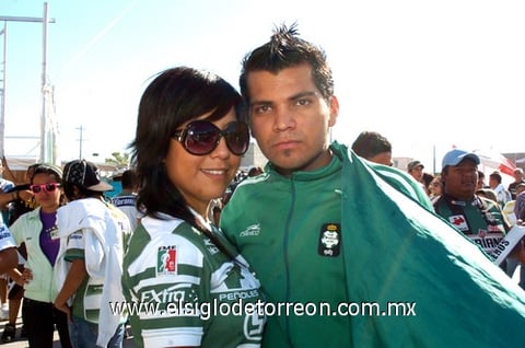 09112009 Itzel Rodríguez y Adrián Villa. EL SIGLO DE TORREÓN/JESÚS HERNÁNDEZ