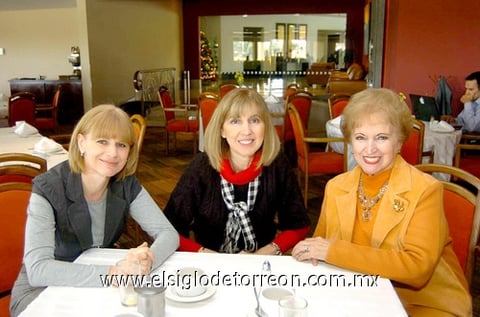 25112009 Abigaíl de Jiménez, Clarita de Santibáñez y Lilia Mónica de Román.  EL SIGLO DE TORREÓN / ÉRICK SOTOMAYOR
