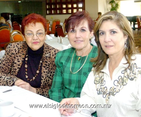 25112009 Lola Riveroll, Nora Zermeño y Laura Chávez.