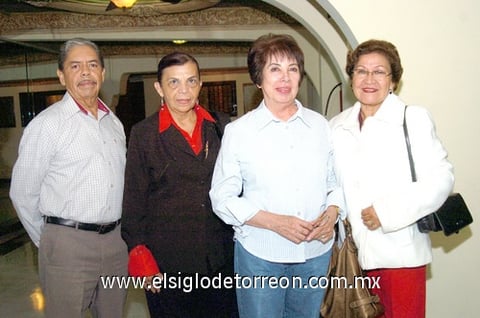 25112009 Eloy Sánchez, Covadonga Aguirre, Guillermina Pérez y Elva Díaz.