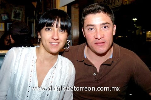29112009 Daniela Garibay y Felipe Medina.