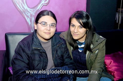 29112009 María Maravilla y Victoria Moya.
