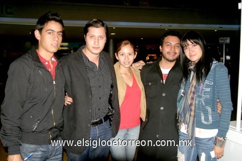29112009 Cinéfilos. David Graham, Eduardo Macías, Monserrat Martínez, Salvador Sáenz y Espirman González.