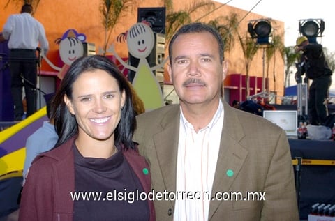 29112009 Susana Elósegui y Adrián Valles.