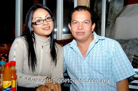 29112009 Verónica Ramírez y Julián Enrique Flores.
