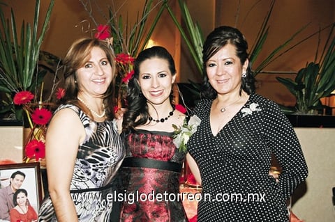 29112009 María Elena Guajardo en su despedida de soltera, organizada por Charo y Edna Guajardo.