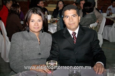 01122009 Marcela Galindo, hermana Olga Villegas y Karina Muñoz.
