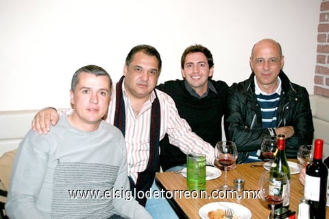 01122009 Daniel González, Ramón Franco, Salomón Takarach y Luis Alfeu.