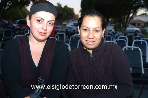 06122009 Alejandro Rojas y Kati Mireles.