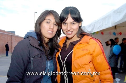 06122009 Guadalupe Ugarte y Evelin Meza.