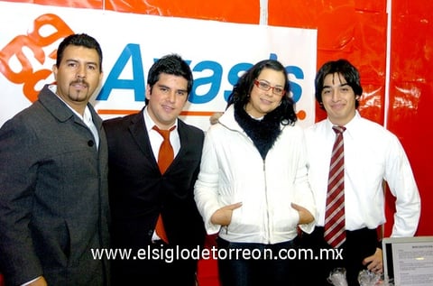 07122009 Alumnos. Jorge Ávalos, Mariano Chacón, Nancy Ceniceros y Jonathan. EL SIGLO DE TORREÓN/ÉRICK SOTOMAYOR