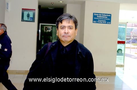 08122009 Chihuahua. Para realizar labores de trabajo viajó Toni Castillo.