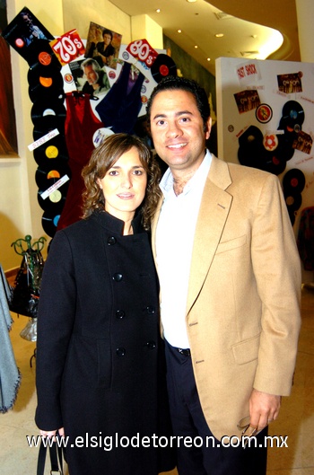 07122009 Rocío y Manuel Villegas.