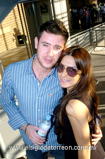 07122009 Rodrigo Mendoza y Laila Rueda.