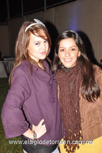 04122009 Denise Burgos y Paola Salinas.