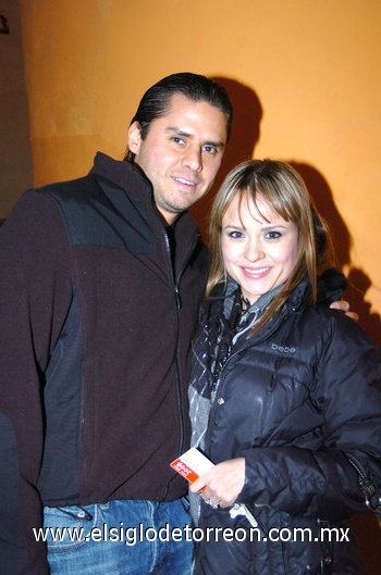 04122009 Alberto y Lorena.