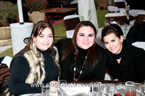 14122009 Tenssy del Río, Fabiola Padilla y Maribel Samaniego.