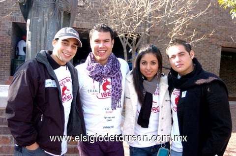 12122009 Samir Alonso, Érick Gutiérrez, Sayra Pérez y Óscar López.