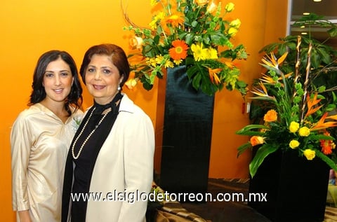 10122009 Janette de Villa Jaik en la fiesta prenupcial organizada por Janette Jaik de De Villa, con motivo su próxima boda con Jaime Garza.