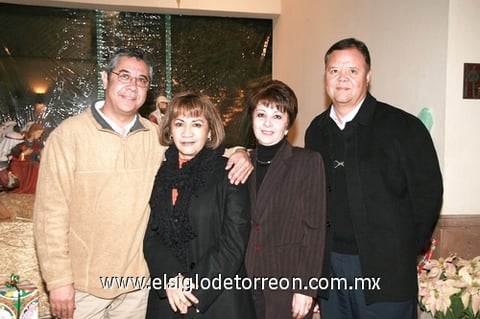 14122009 Juan y Carmela, Lorena e Ignacio.