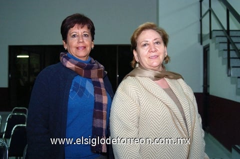 09122009 Luis y Bertha Flores.