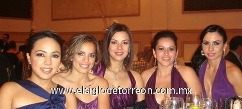 10122009 Ali Villarreal, Paty Acosta, Martha Cisneros, Inglaterra Esparza y Lupita Monsiváis.