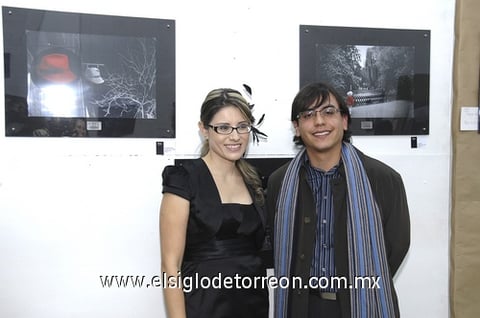 11122009 Claudia López e Isaac Ruiz son los creadores de las fotografías.
