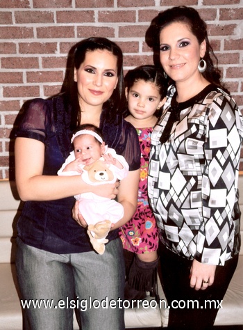 13122009  Cecy Hinojosa, Andrea García, María Teresa Téllez y Mary Tere Hinojosa en pasado evento social.