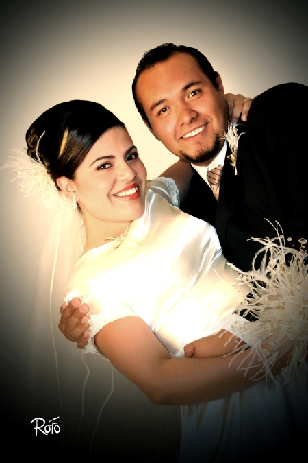 El 31 de octubre de 2009, contrajeron nupcias Srita. Diana Susana Echávarri Guerrero y Sr. Jaime Gerardo González Adame, en la Catedral de Nuestra Señora del Carmen, a las 20:00 horas. 

Rofo Fotografía