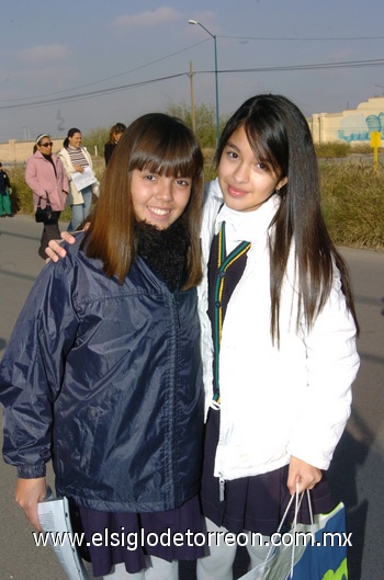 13122009 Sofía Garza y María Fernanda Escalera.