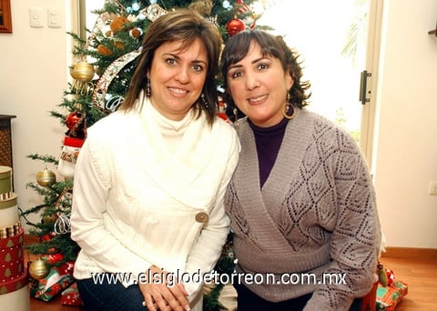 15122009 Marcela y Nave.