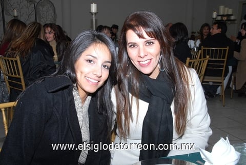 15122009 Rocío Nassar y Miriam Corral.