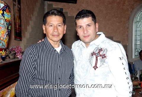 18122009 Carlos Jiménez Trujillo y Alejandro Huerta, en una posada.