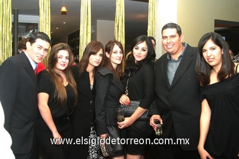 20122009 Christian Wong, Sandra Valencia, Michelle Magaña, Laurencia León, Salma Ayoup, Javier Bustos y Karla Reyes.