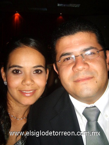 19122009 Elvia Angélica Chávez Guzmán y Jorge López Alonso, unen sus vidas en matrimonio hoy sábado.