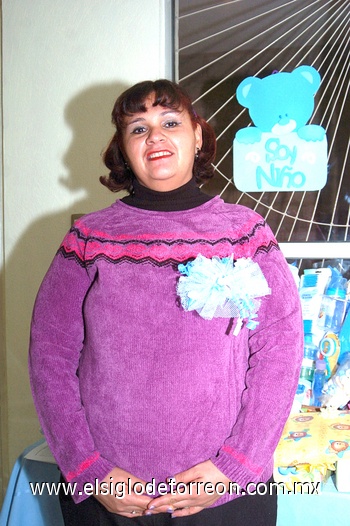 19122009 Laura Alicia Chavero de Pérez espera el nacimiento de su bebé.