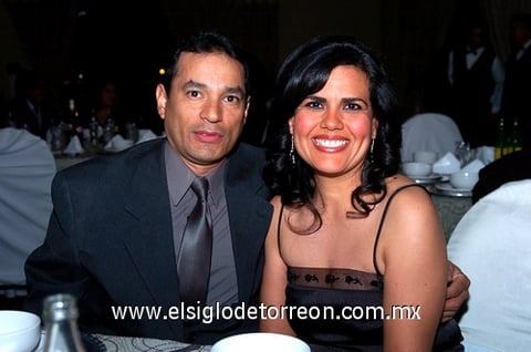 24122009 Fabián Escobedo y Lucero Martínez de Escobedo.