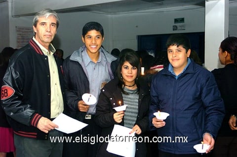 24122009 Víctor Sandoval, José Ignacio Atayde, Fernanda Martínez y Carlos Antonio Atauyde.