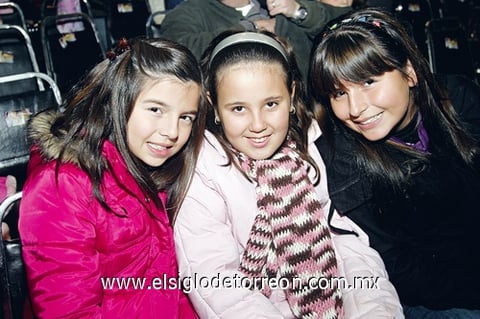 18122009 Vero Irazoqui, Claudia Arratia y Ana Sofía Irazoqui.