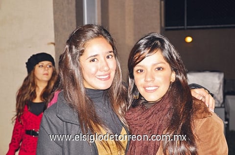 18122009 Laura Sánchez y Paola Salinas.